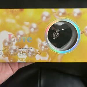 Pearl finding neckless